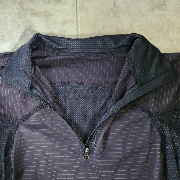 Lululemon Run For Gold 1/2 Zip - Size 6 - Picture 7 of 12
